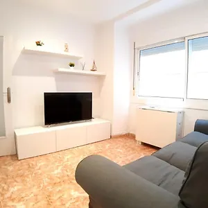 nuevo-apartamento-centro-de-blanes-a-20m-de-la-playa.catalonia-hotels.com/