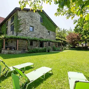 Casa Palmira , Polcanto Italia